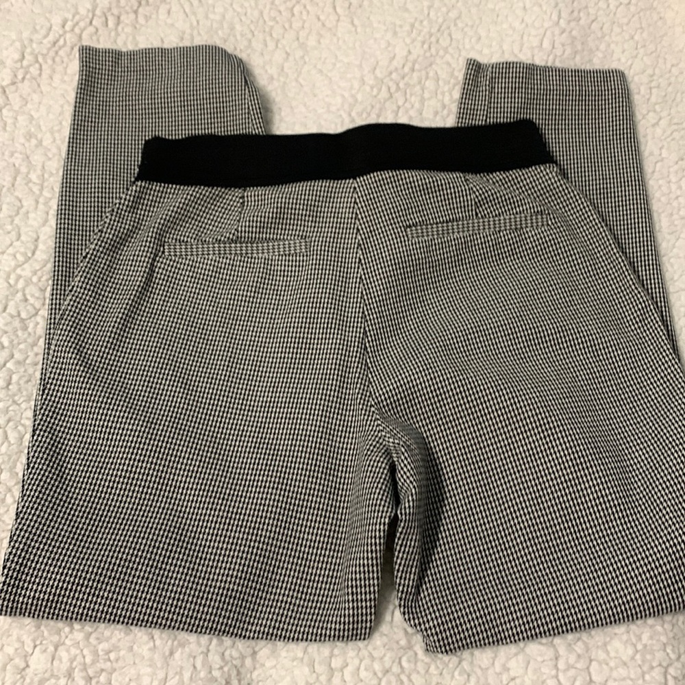 New day Black white design pants